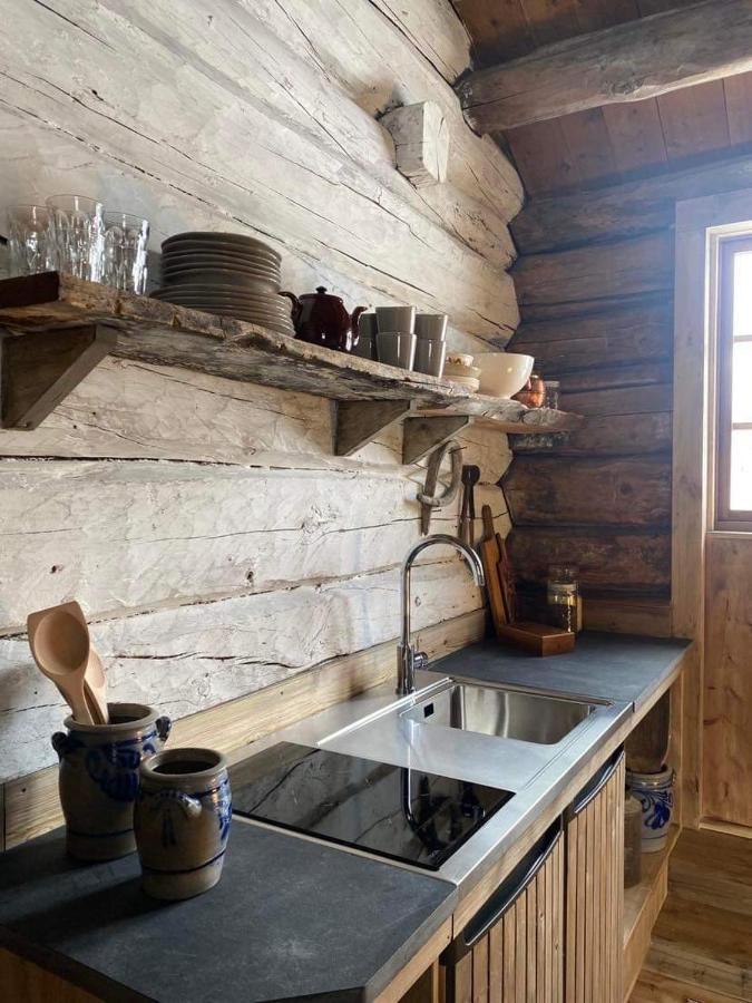 Sauefjoset - Idyllisk Gardstun Fra 1800-Tallet Шок Экстерьер фото